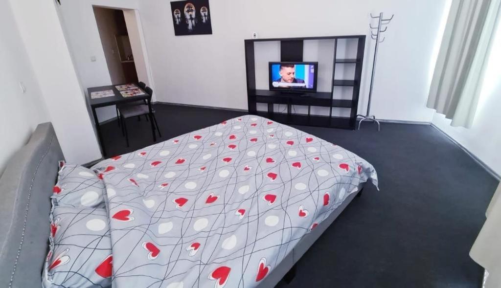 Economic Low Buget Downtown Studio Tiny Home On Street Piata Amzei Βουκουρέστι Εξωτερικό φωτογραφία